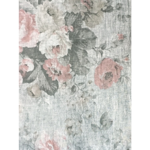 WOMEN'S - Italian Cotton Floral Scarves - Picture 7 of 10